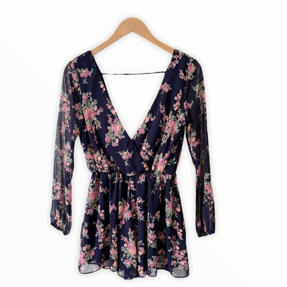 A’GACI Open Back Floral Romper Size Small